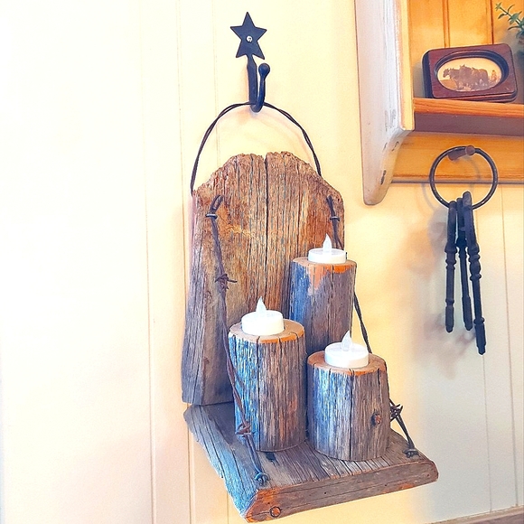 Authentic Albertan Barn Wood & Barbed Wire Candle Holder - Picture 7 of 8